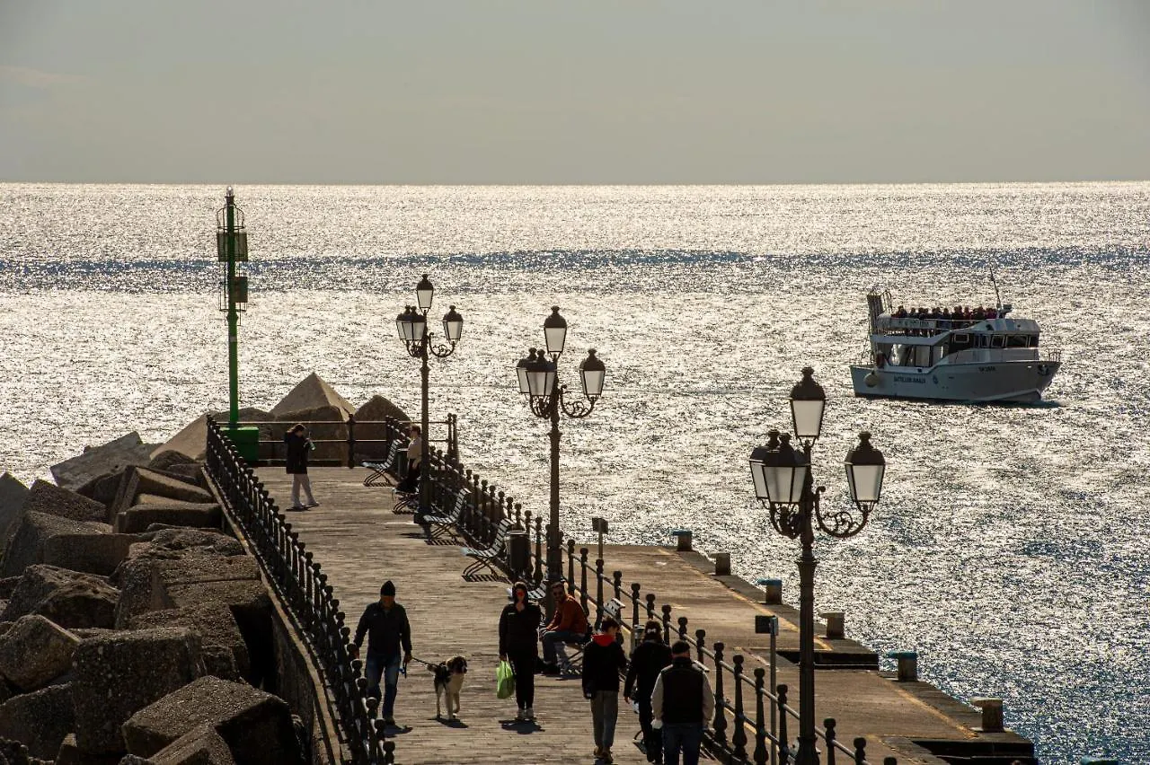 Lu Penniell Lejlighed Amalfi