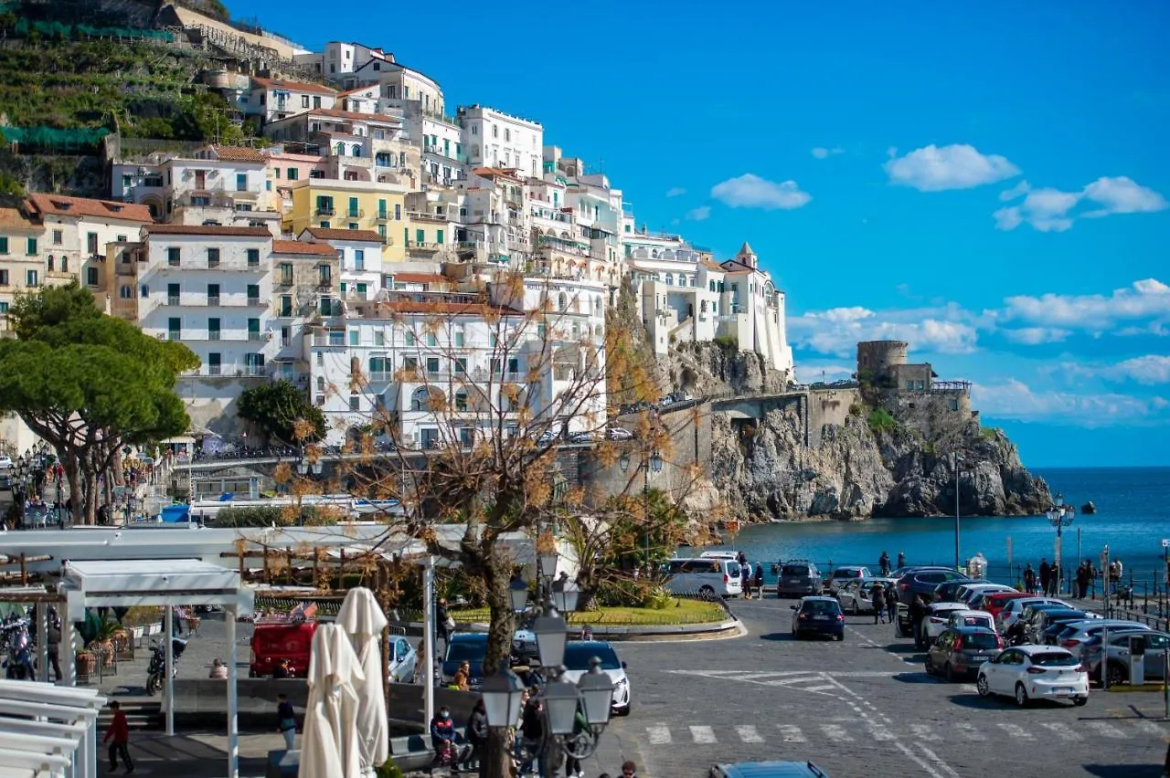 Lu Penniell Apartment Amalfi 0*,  Italy